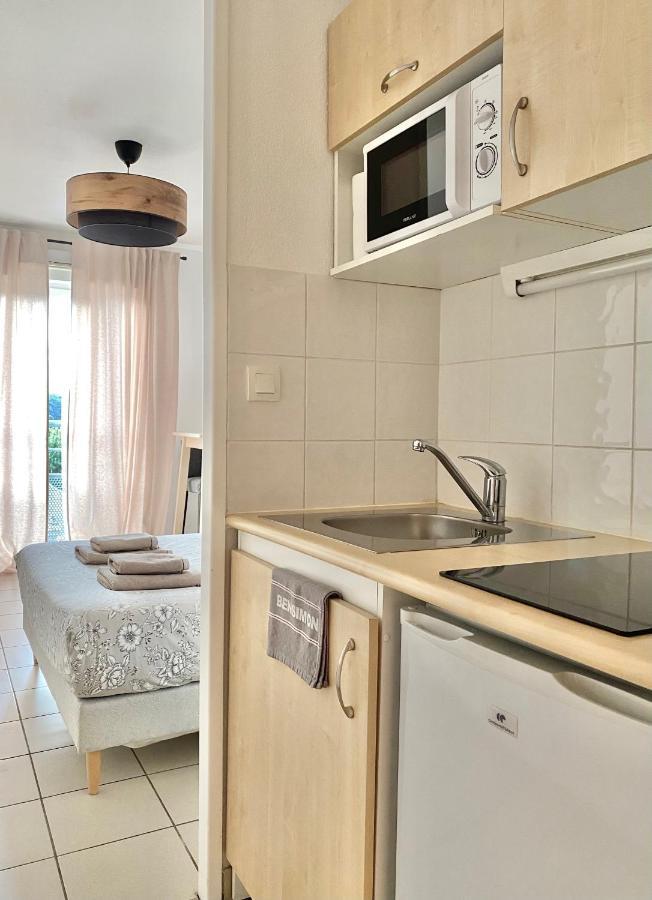 Appartement En Face Hopital Nord Saint-Priest-en-Jarez Eksteriør bilde
