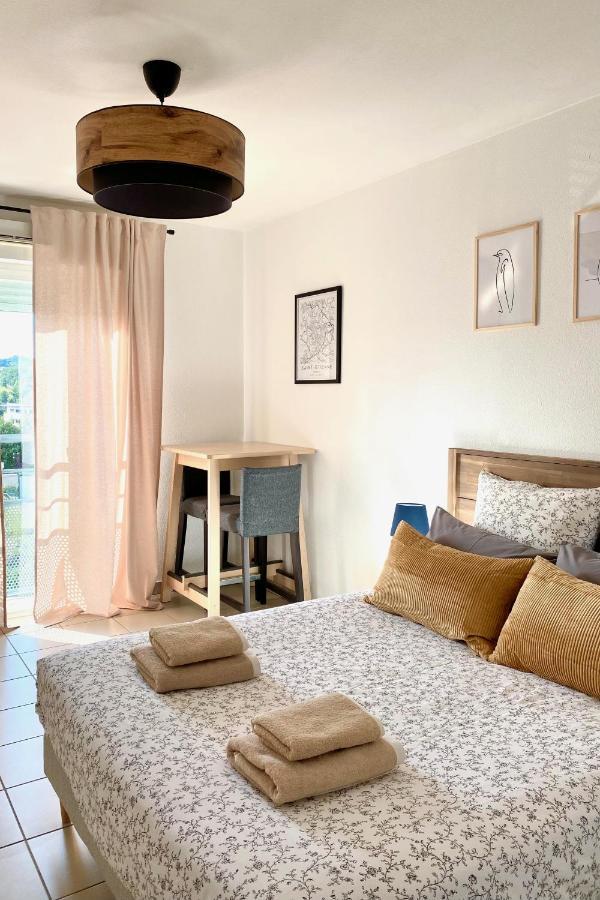 Appartement En Face Hopital Nord Saint-Priest-en-Jarez Eksteriør bilde
